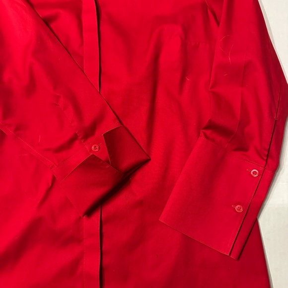 Chicos Red Button Down Long Sleeve No Iron Blouse Size 1 Medium - Picture 6 of 7